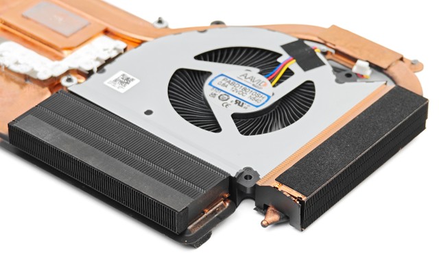 MSI Titan 18 HX AI A2XW 電競筆電