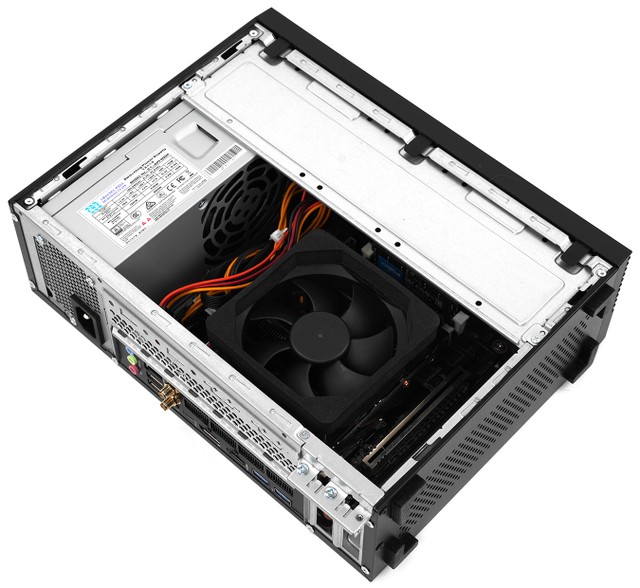 Minisforum 790S7