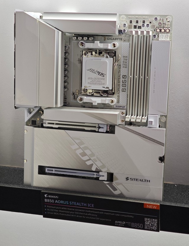 GIGABYTE