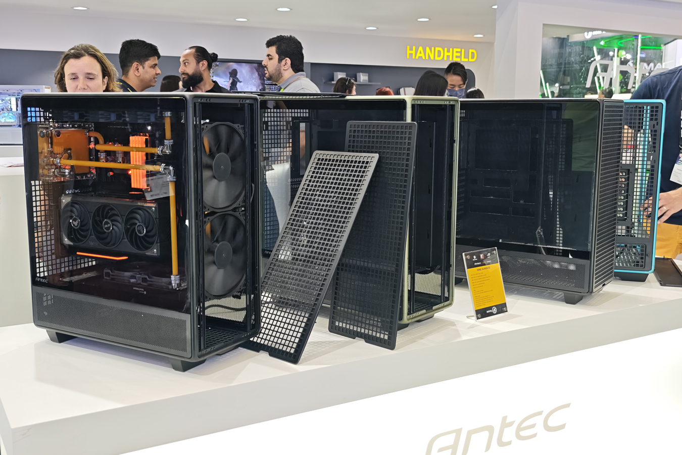 ANTEC 新款機箱、水冷、電源登場 萬眾期待 全新 Flux Pro Noctua Edition 機箱 - 電腦領域 HKEPC ...