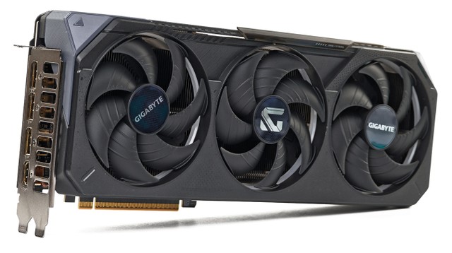 GIGABYTE GeForce RTX 5070 GAMING