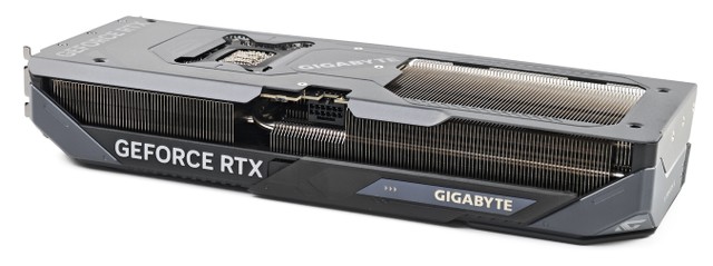GIGABYTE GeForce RTX 5070 GAMING