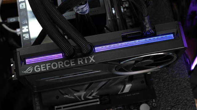 ROG Astral LC RTX 5090 OC