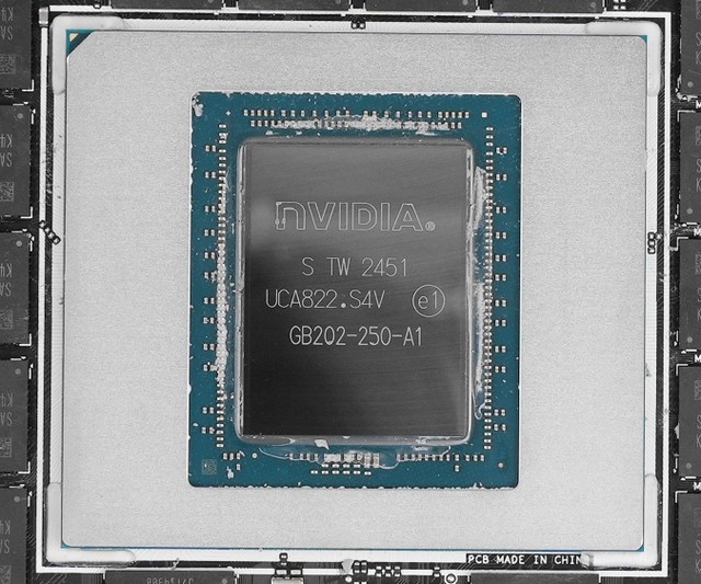 ROG Astral LC RTX 5090 OC