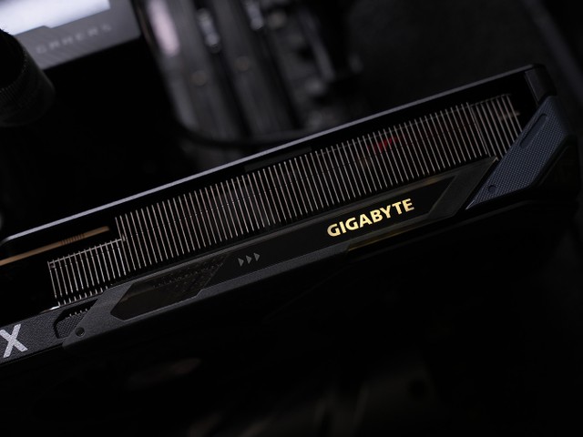 GIGABYTE RTX 5060 GAMING OC 8G