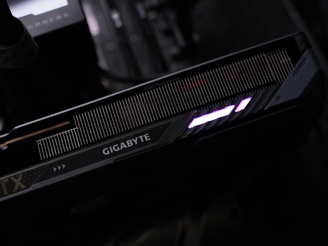 GIGABYTE RTX 5060 GAMING OC 8G