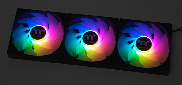 Thermaltake  LA360-S ARGB Sync 一