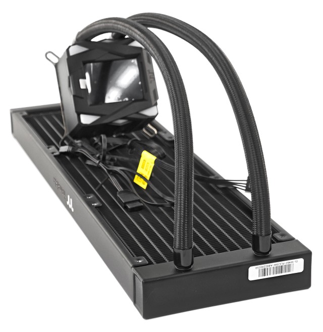 Thermaltake  LA360-S ARGB Sync 一
