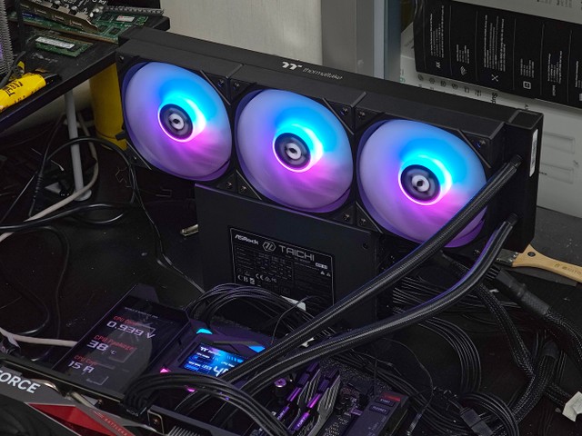Thermaltake  LA360-S ARGB Sync