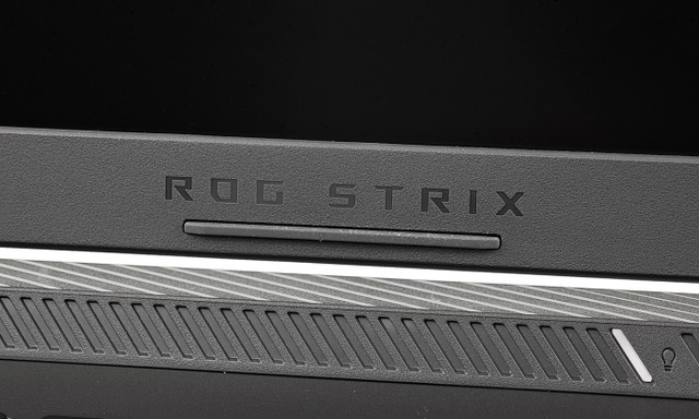 ROG Strix G16 (2025) G614 電競筆電