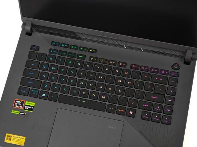 ROG Strix G16 (2025) G614 電競筆電