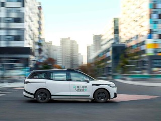百度蘿蔔快跑與 Uber 合作 全球拓展無人駕駛出行服務