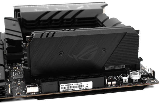 ASUS ROG CROSSHAIR X870E APEX