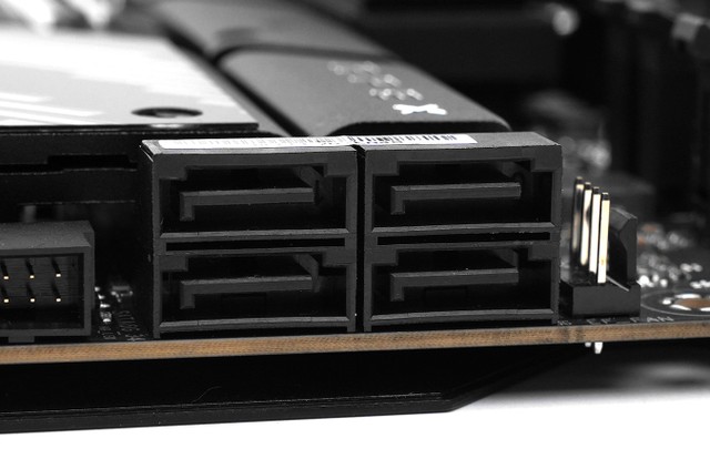 ASUS ROG CROSSHAIR X870E APEX