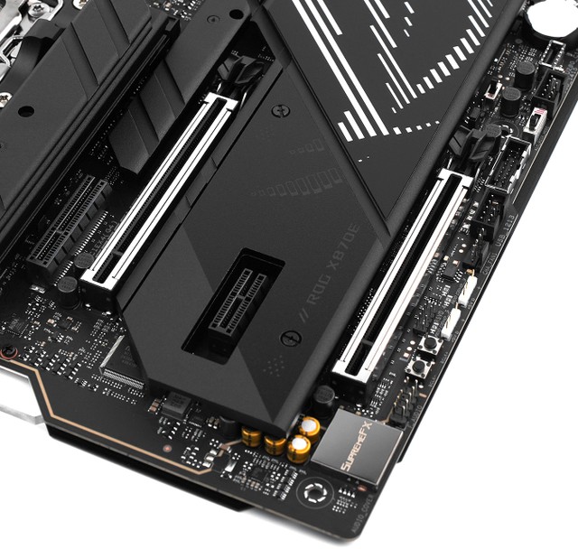 ASUS ROG CROSSHAIR X870E APEX