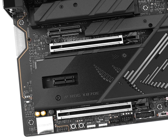 ASUS ROG CROSSHAIR X870E APEX