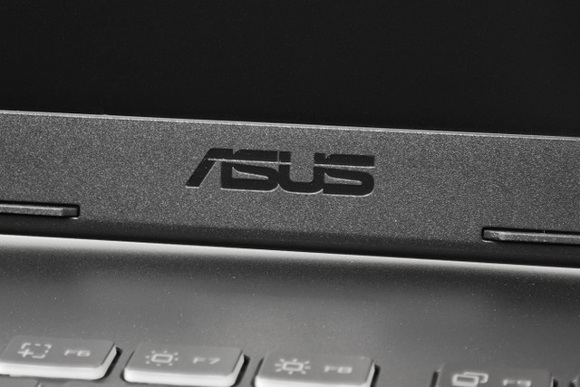 ASUS TUF Gaming F16 (2025) 電競筆電