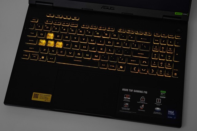 ASUS TUF Gaming F16 (2025) 電競筆電
