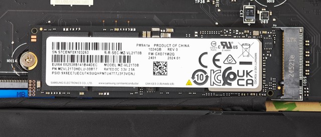 MSI Stealth A16 AI+ A3XWHG 電競筆電