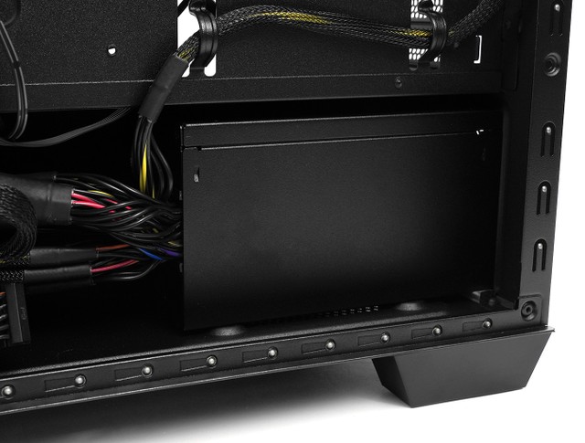 ASUS ROG GM700