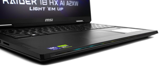 MSI Raider 18 HX AI A2XW