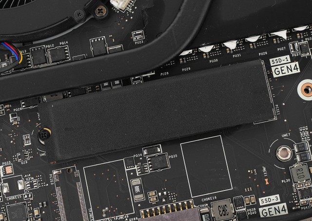 MSI Raider 18 HX AI A2XW