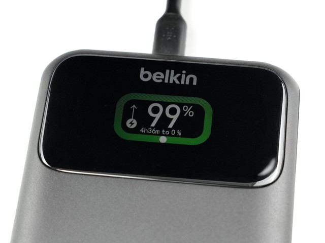 Belkin BoostCharge Pro 手提電腦尿袋