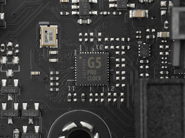 ROG CROSSHAIR X870E HERO BTF