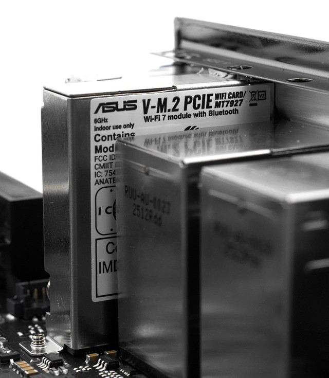 ROG CROSSHAIR X870E HERO BTF