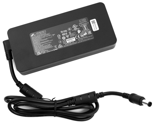 ZOTAC ZBOX MAGNUS EN275060TC