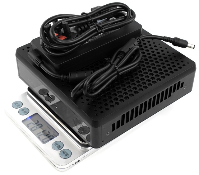 ZOTAC ZBOX MAGNUS EN275060TC