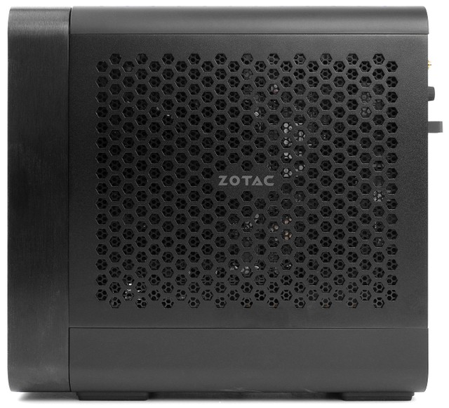 ZOTAC ZBOX MAGNUS ONE EU27507TC