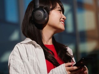 低功耗藍牙 5.3 音效 提供長達 110 小時電池續航力 HyperX Cloud MIX 2 無線降噪耳機