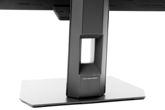 ASUS ROG Strix OLED XG32UCWG