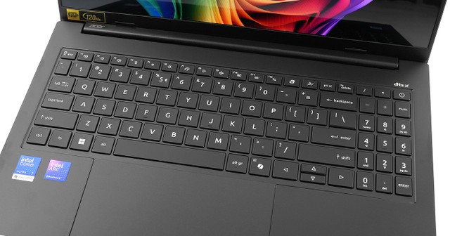 Acer Swift Go 16 AI