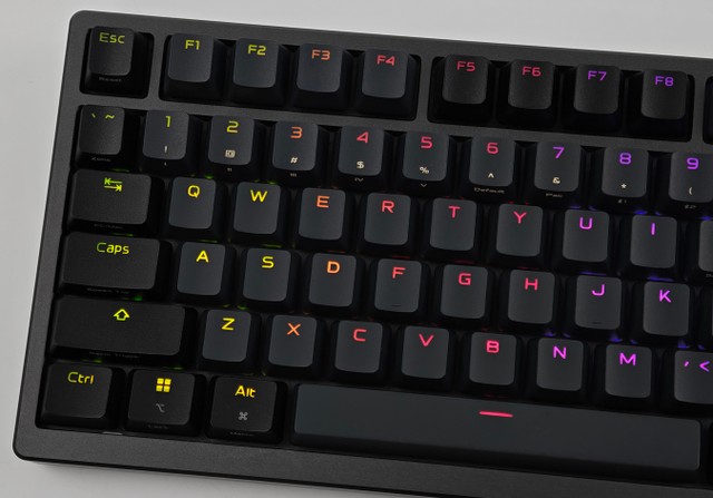 ASUS ROG AZOTH 96 HE 磁軸電競鍵盤