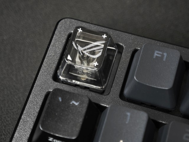ASUS ROG AZOTH 96 HE 磁軸電競鍵盤