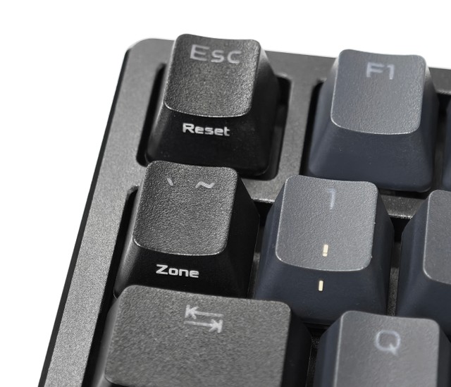 ASUS ROG AZOTH 96 HE 磁軸電競鍵盤