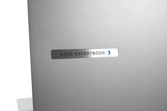 ASUS ExpertBook P5 (P5405)