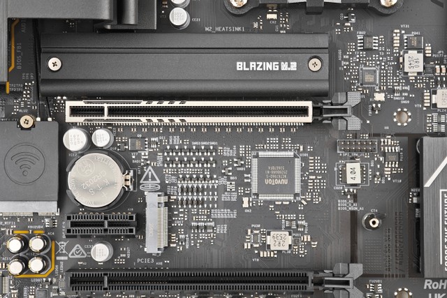 ASRock B850M Challenger WiFi 主机板