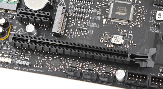 ASRock B850M Challenger WiFi 主机板