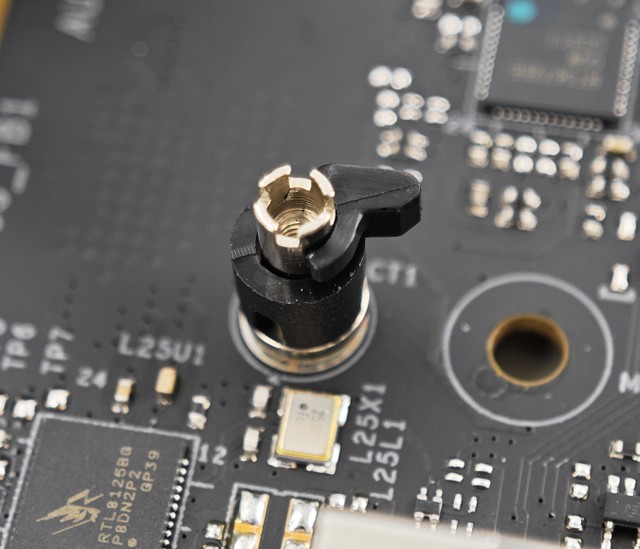 ASRock B850M Challenger WiFi 主机板