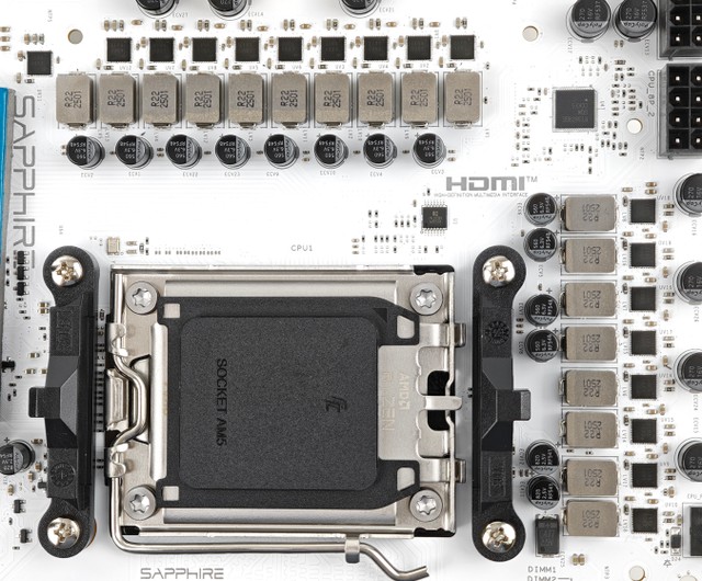 SAPPHIRE PURE X870A WiFi 7 主机板