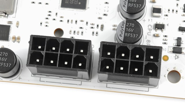 SAPPHIRE PURE X870A WiFi 7 主机板