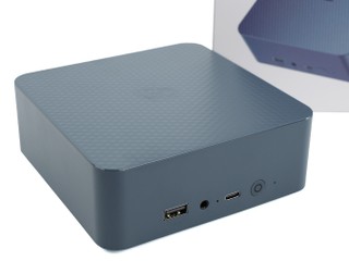 520g 超便攜、內建火牛 Beelink EQR7-LP Mini PC
