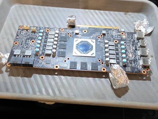 玩家將壞了的 RX 6700 XT 顯示卡 放進 190°C 焗爐烤 12 分鐘  奇蹟翻生