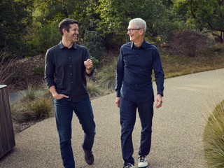 Apple 宣布 Tim Cook 將卸任 CEO 由硬件主管 John Ternus 接班  9 月生效