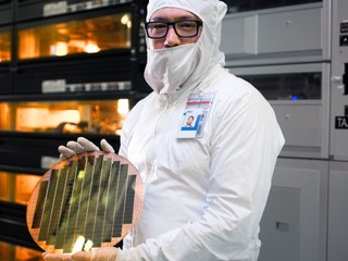 傳 NVIDIA GPU 找 Intel 代工 下代 Feynman GPU 部份採用 Intel 工藝