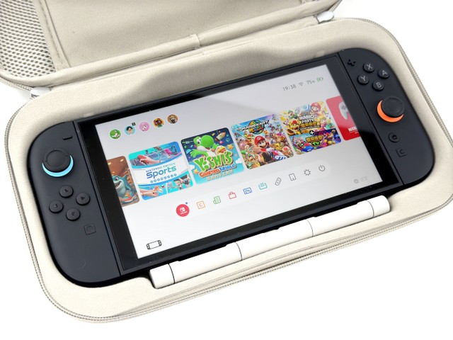 Gaming Charging Case Pro