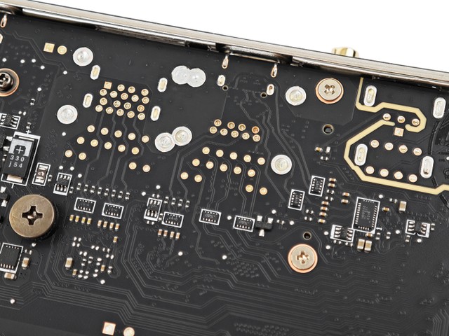 MSI MPG X870E CARBON MAX WIFI 主機